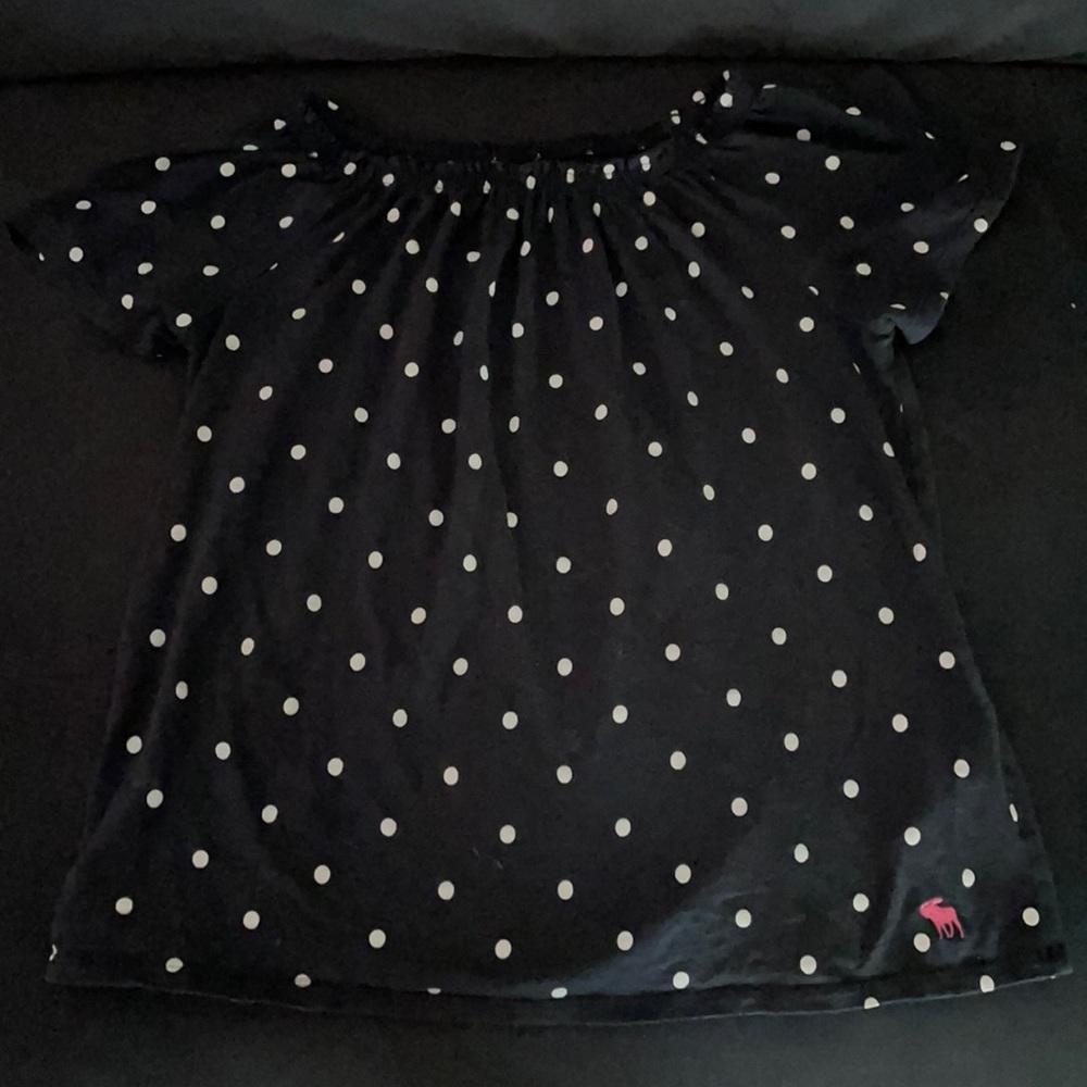 Cute polka dots girls shirt form Abercrombie Kids